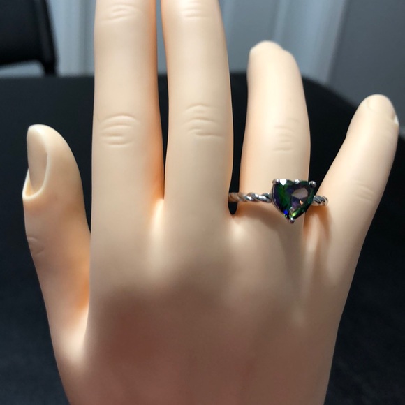 Jewelry - Silver plated ring w/ rainbow heart shaped stone